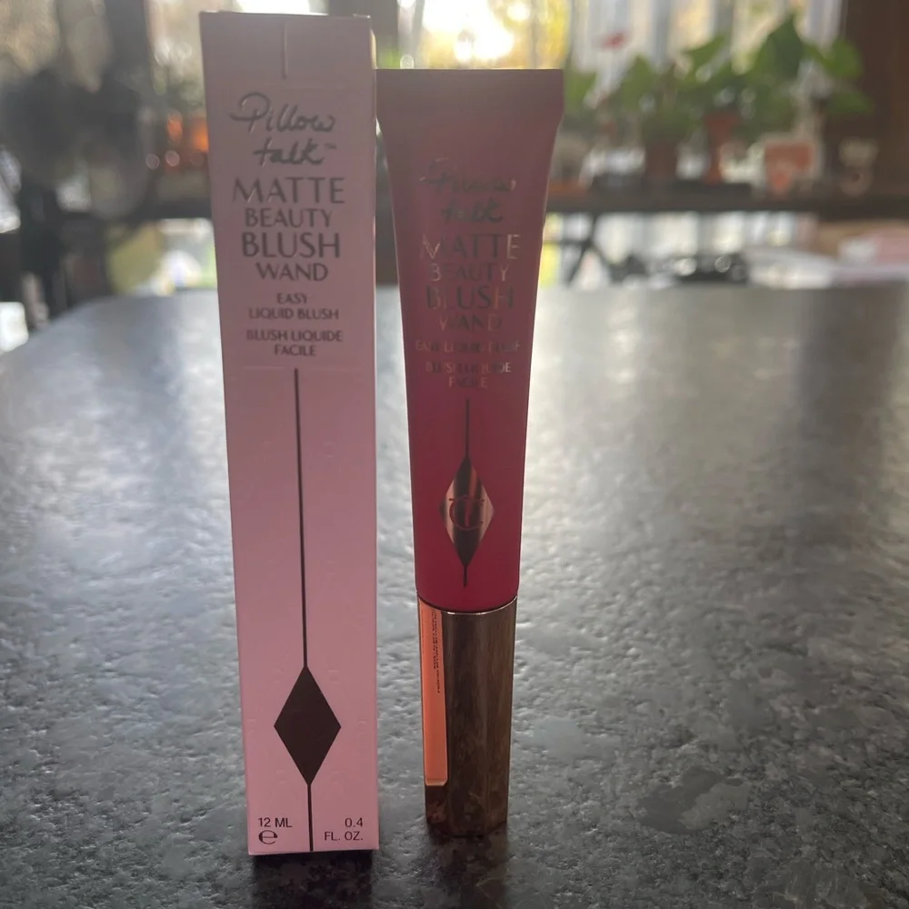 Charlotte Tilbury Matte Beauty Blush Wand Pillow Talk Dream Pop liquid blush